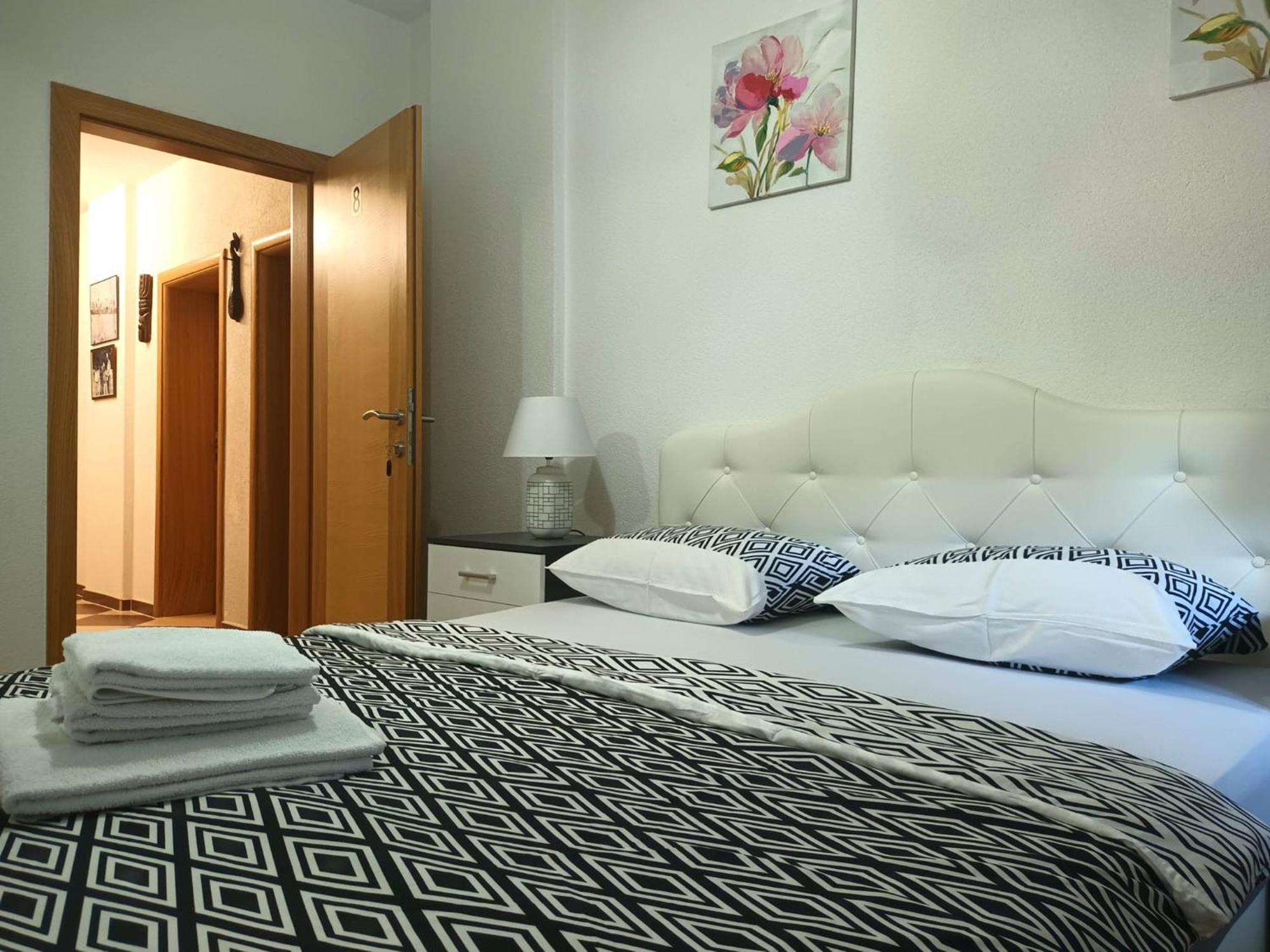 Vacation Home Keskic Velika Gata Exterior photo