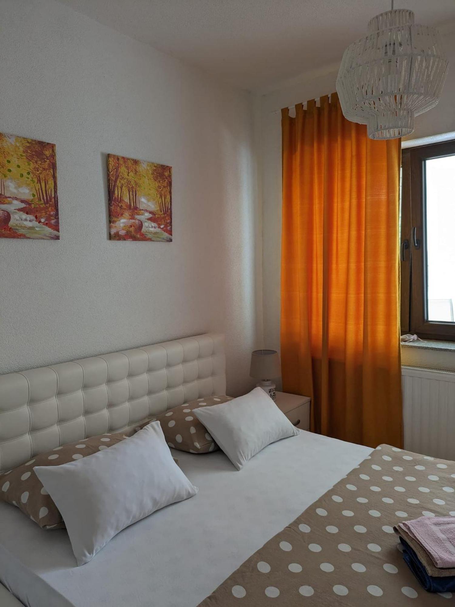 Vacation Home Keskic Velika Gata Exterior photo