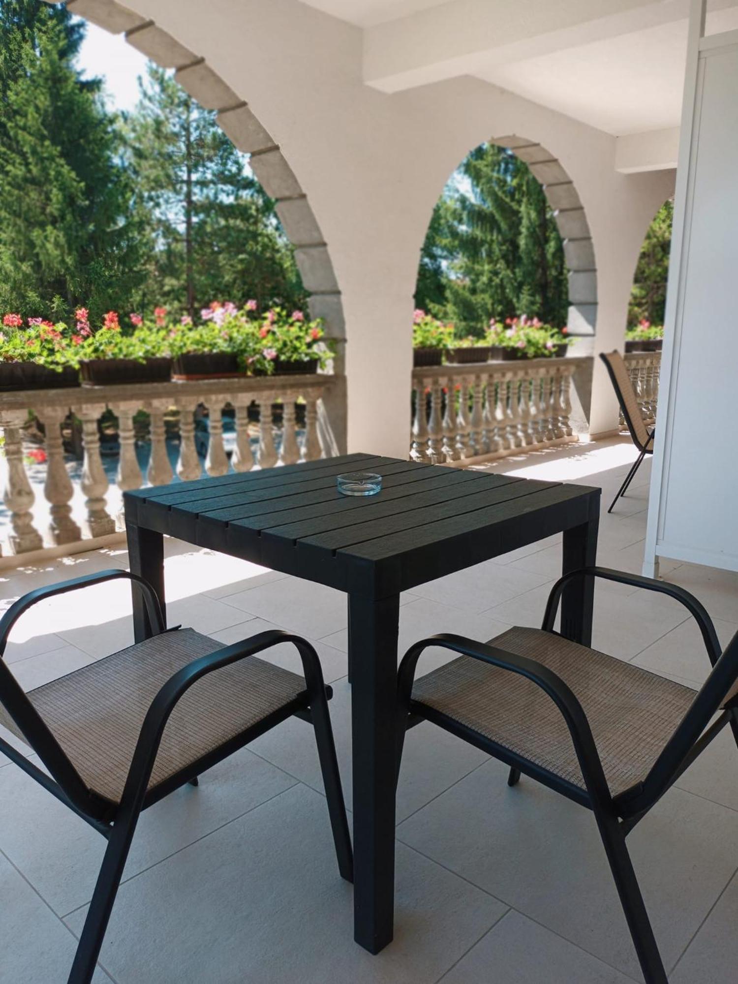 Vacation Home Keskic Velika Gata Exterior photo